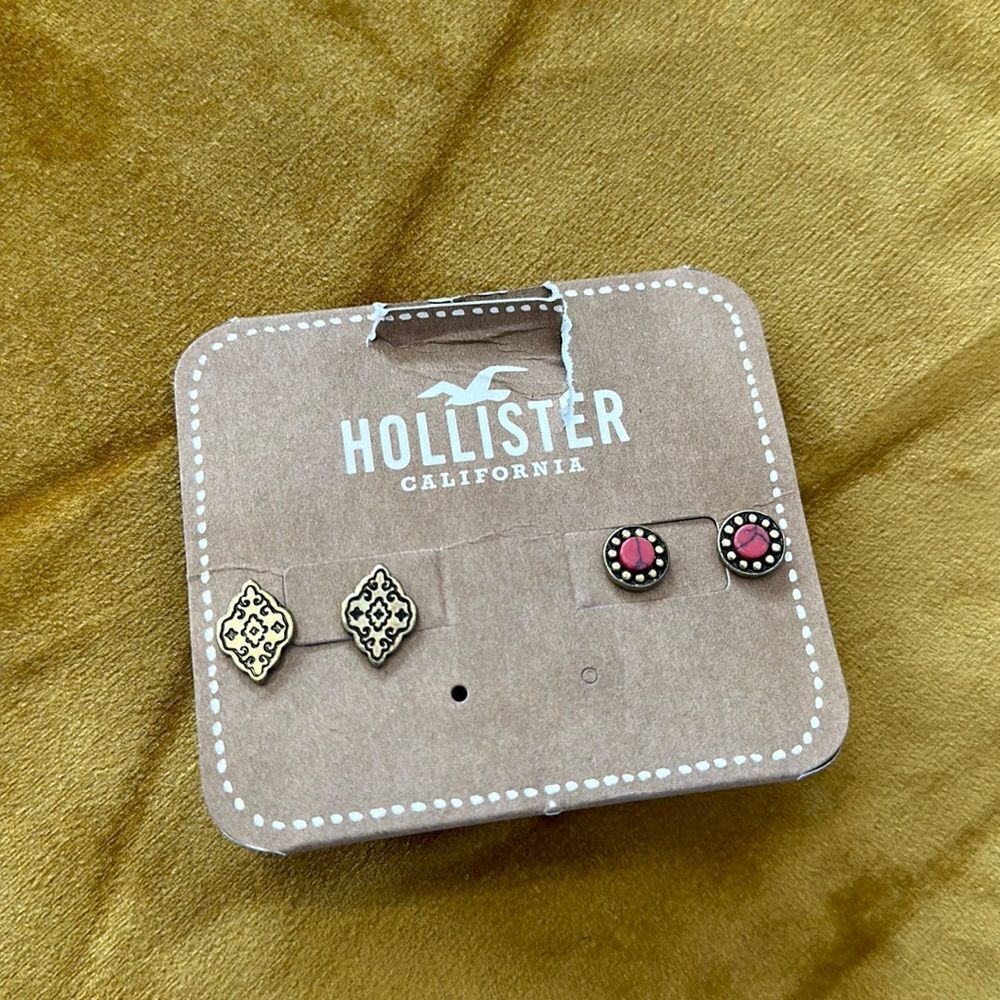 New 2 Pair of Hollister Earrings